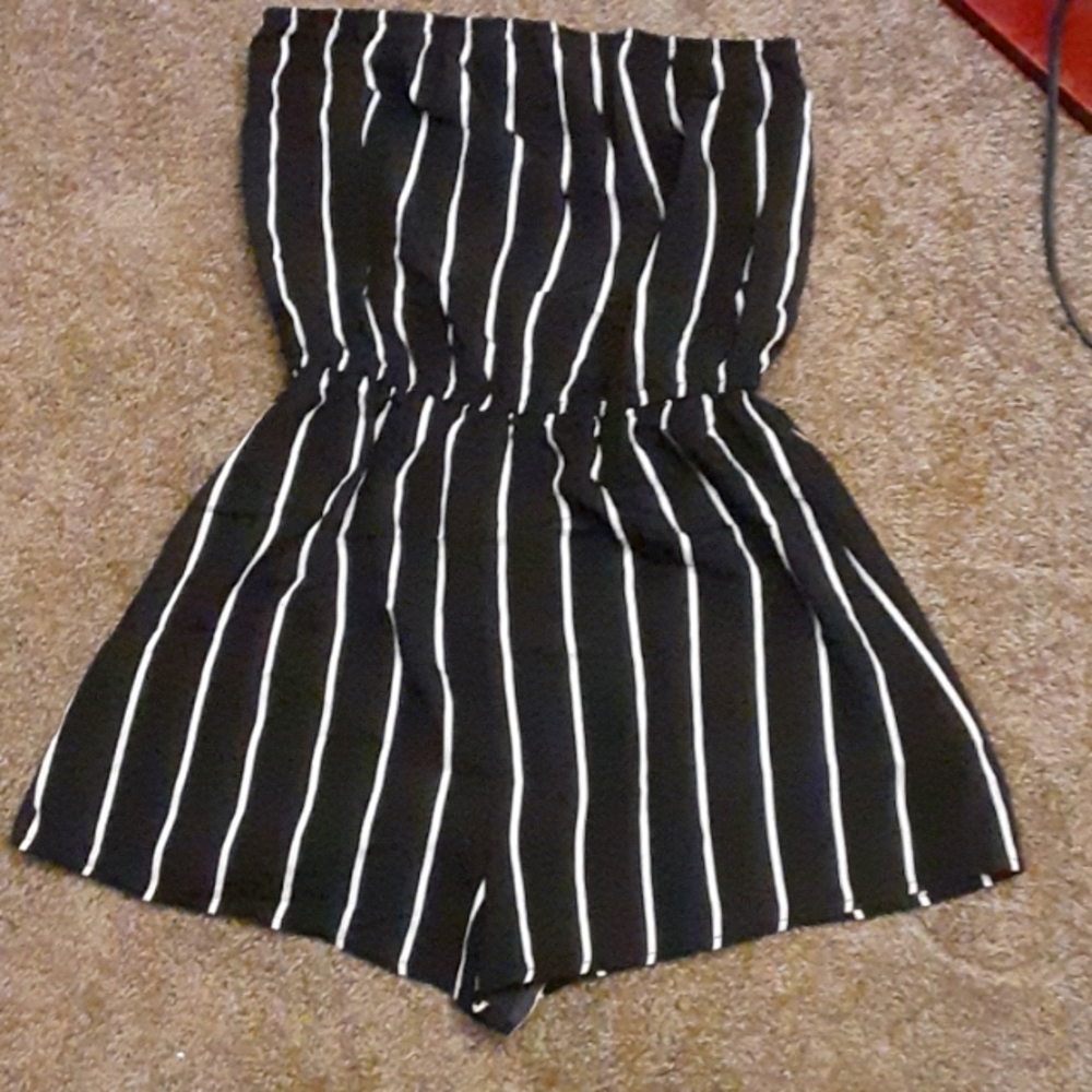Shein Pinstriped Tube Romber